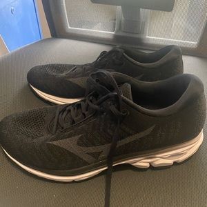 Mizuno Waverider waveknit